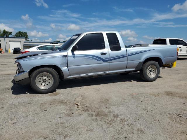  Salvage Toyota Pickup