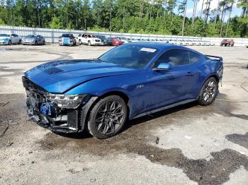  Salvage Ford Mustang