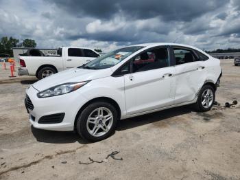  Salvage Ford Fiesta