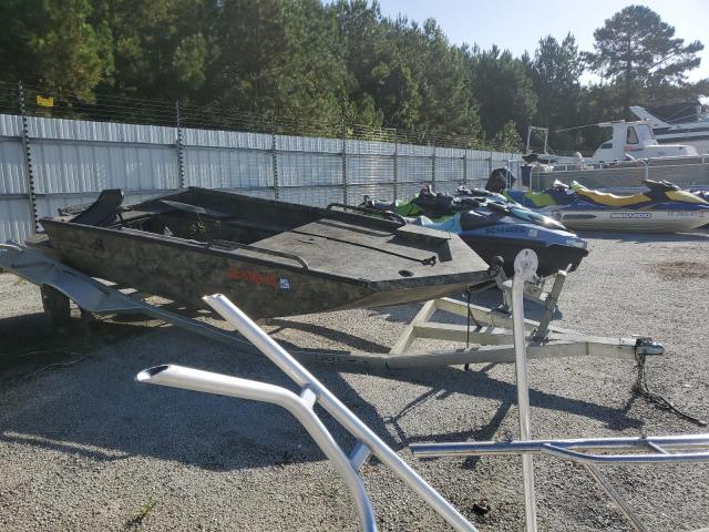  Salvage Boat Boat