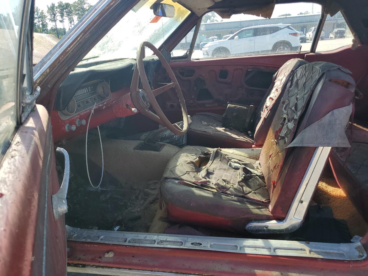 Ford Mustang Image 12