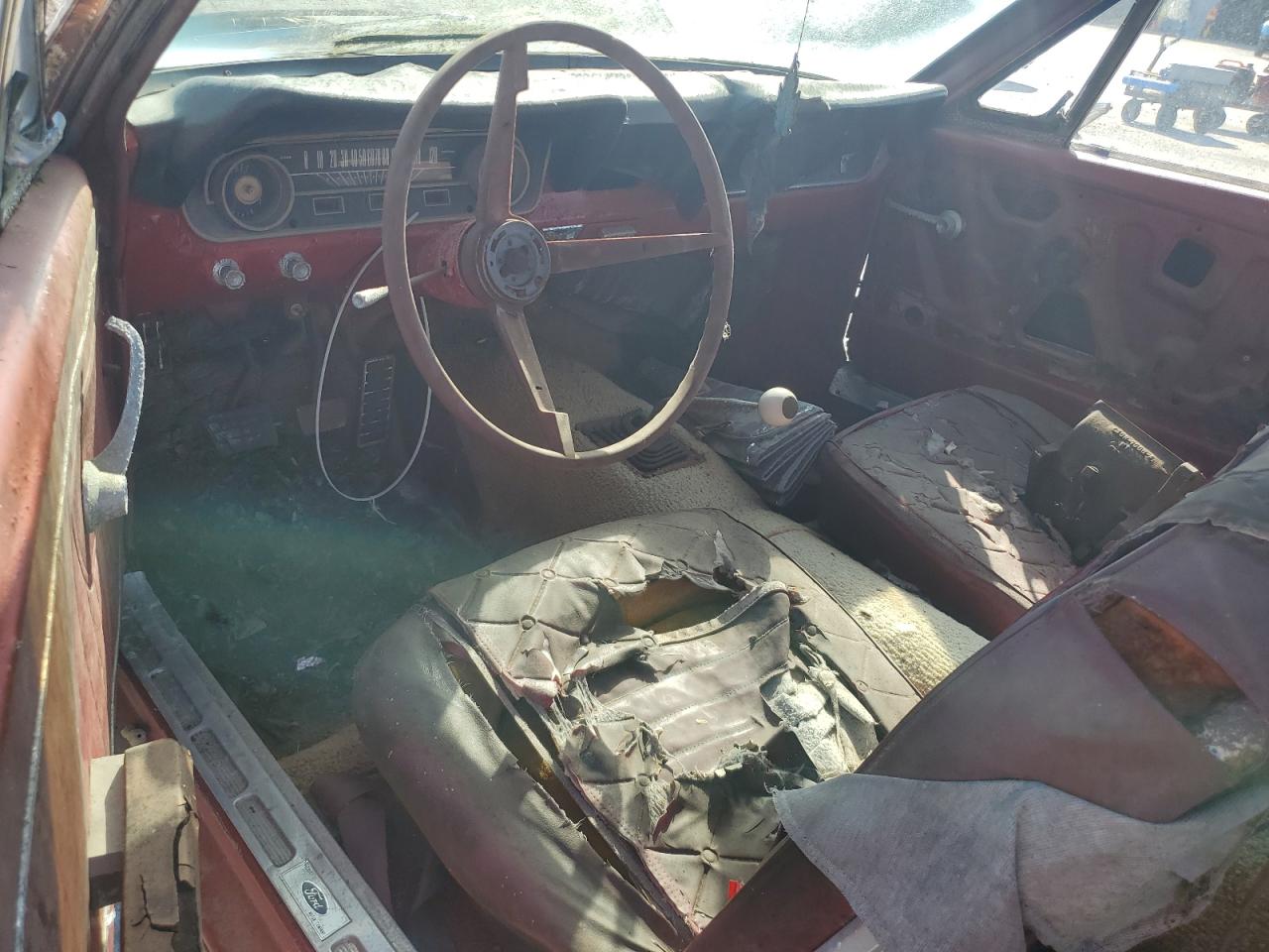 Ford Mustang Image 2