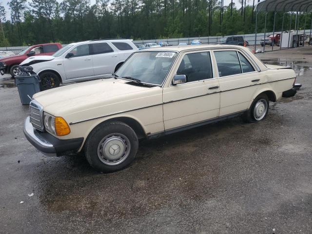  Salvage Mercedes-Benz 240-Class