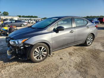  Salvage Nissan Versa