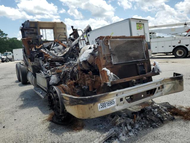  Salvage International 9900i Trac