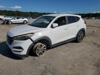  Salvage Hyundai TUCSON