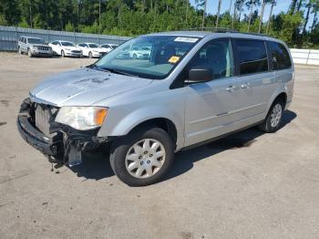  Salvage Chrysler Minivan
