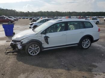  Salvage Volkswagen Golf