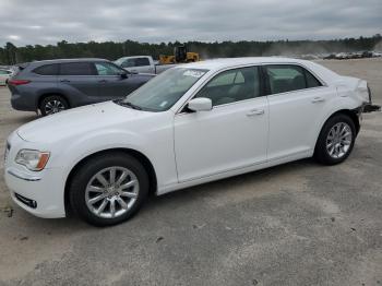 Salvage Chrysler 300