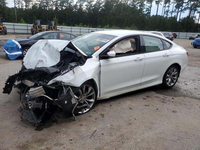  Salvage Chrysler 200