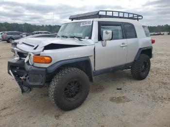  Salvage Toyota FJ Cruiser