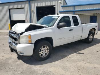  Salvage Chevrolet Silverado K1500 Lt