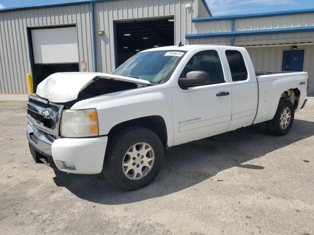  Salvage Chevrolet Silverado K1500 Lt