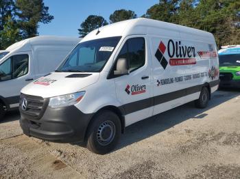  Salvage Mercedes-Benz Sprinter