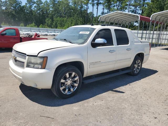  Salvage Chevrolet Avalanche