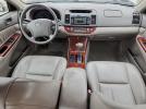 Toyota Camry Le Image 11