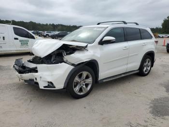  Salvage Toyota Highlander