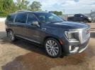 GMC Yukon Denali Image 4