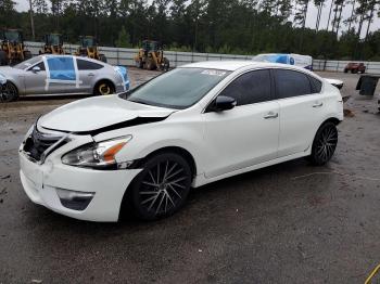  Salvage Nissan Altima