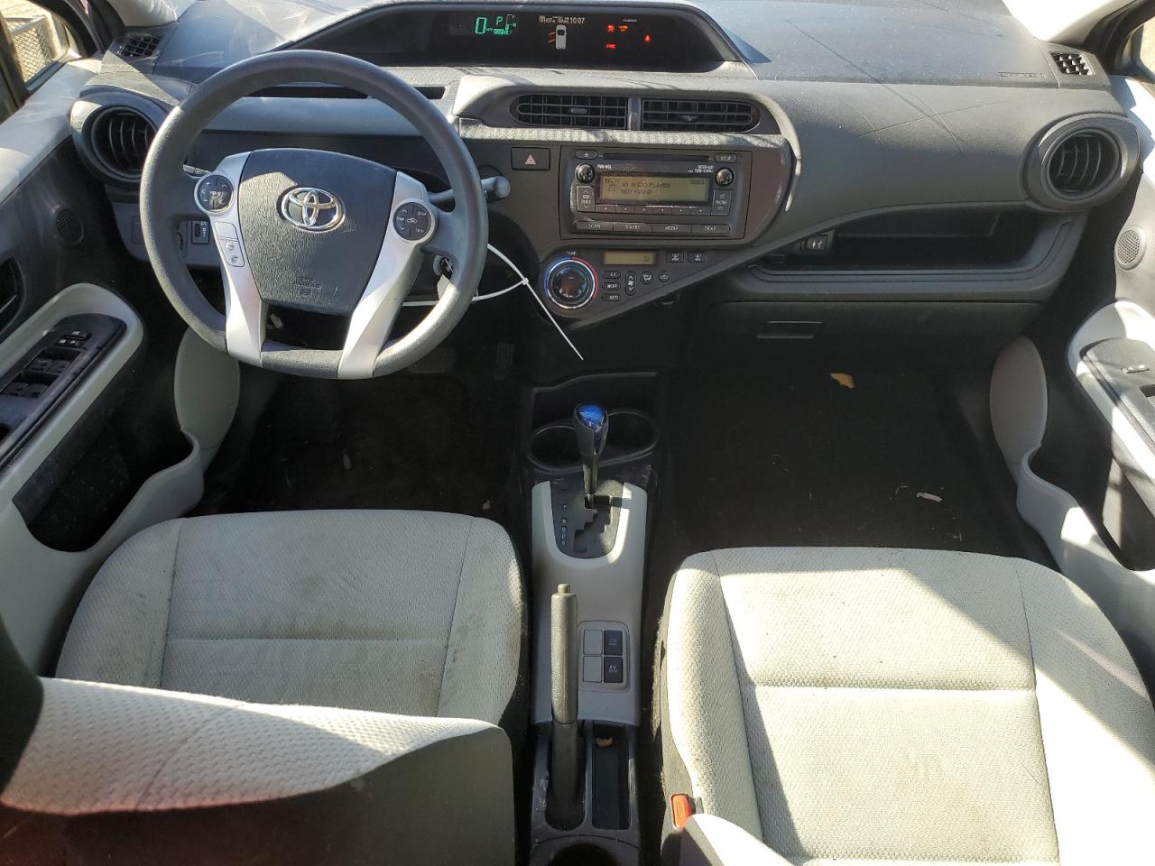 Toyota Prius Image 3