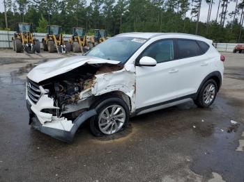  Salvage Hyundai TUCSON