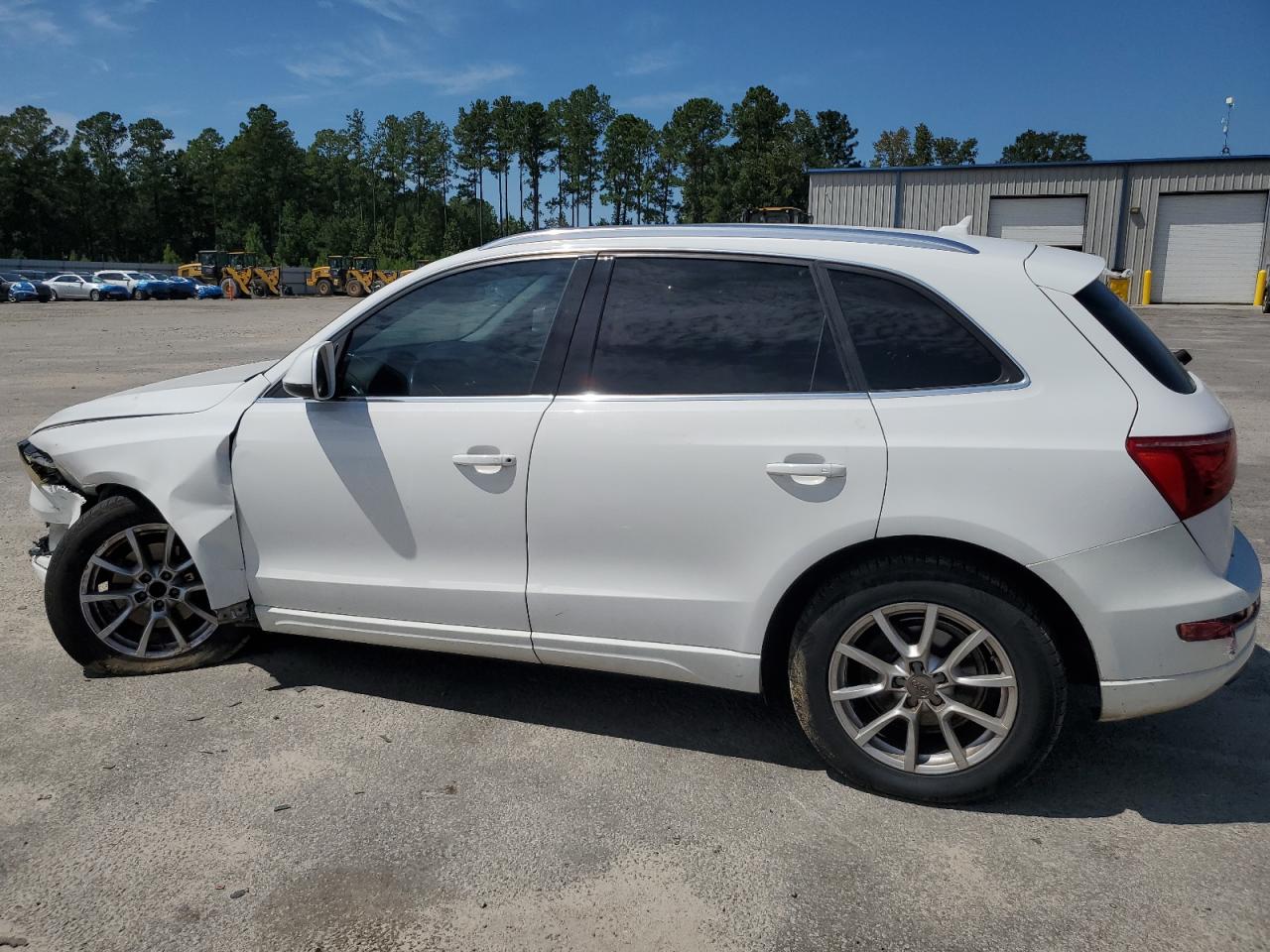 Audi Q5 3.2 Image 3