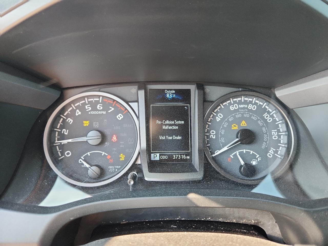 Toyota Tacoma Double Cab Image 11