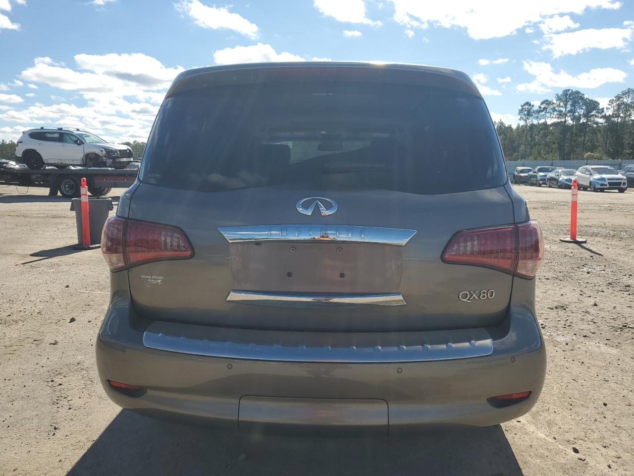 INFINITI Qx Image 13
