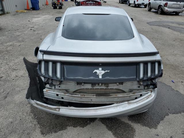 Ford Mustang Image 7