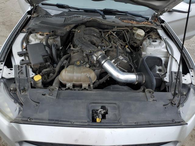 Ford Mustang Image 12