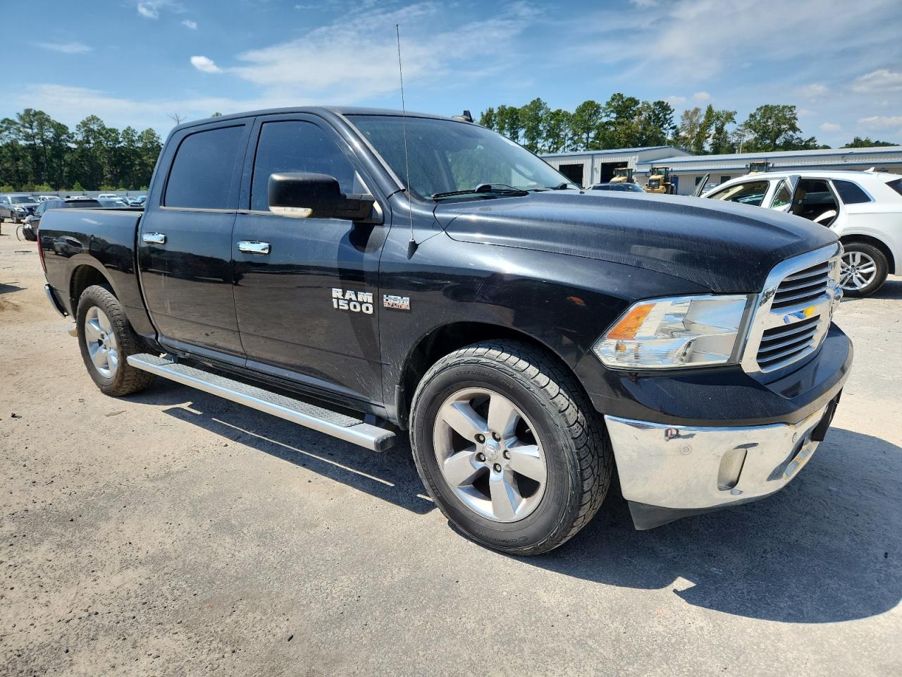 Ram 1500 Slt Image 3
