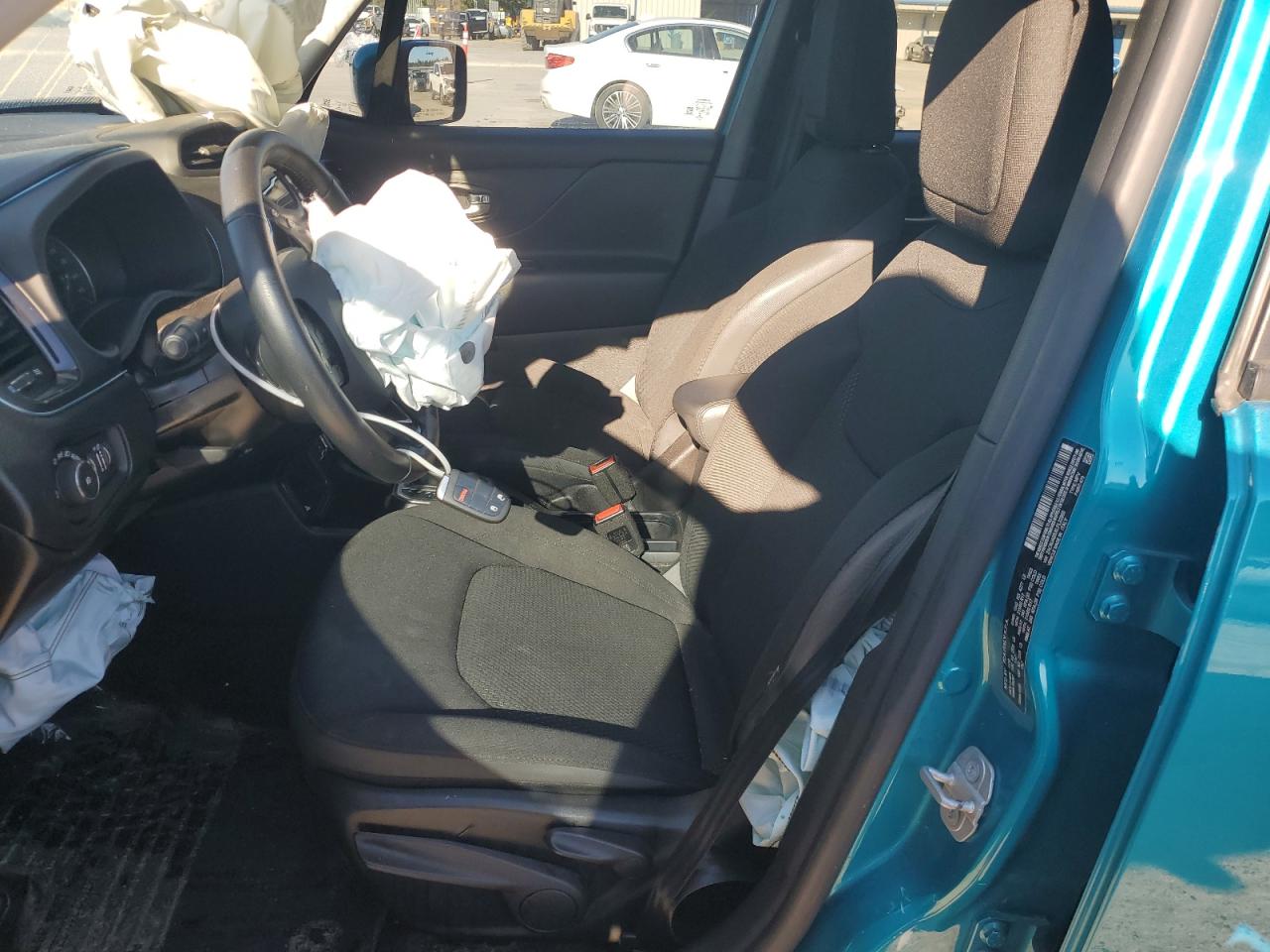 Jeep Renegade Latitude Image 5