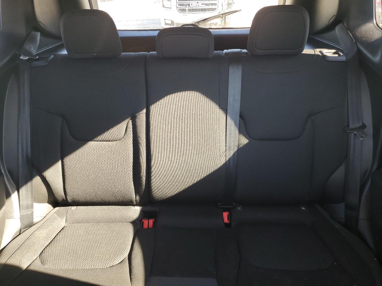 Jeep Renegade Latitude Image 13