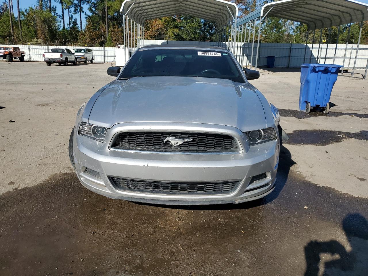 Ford Mustang Image 10