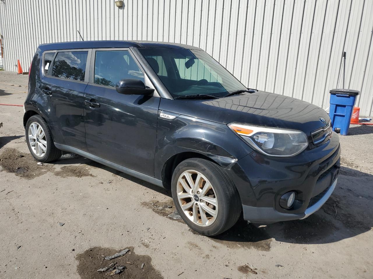 Kia Soul + Image 3