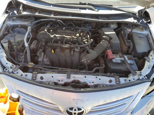Toyota Corolla Base Image 8