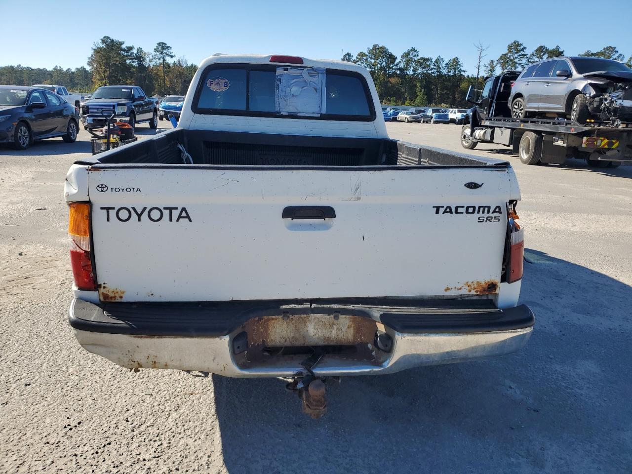 Toyota Tacoma Xtracab Image 3