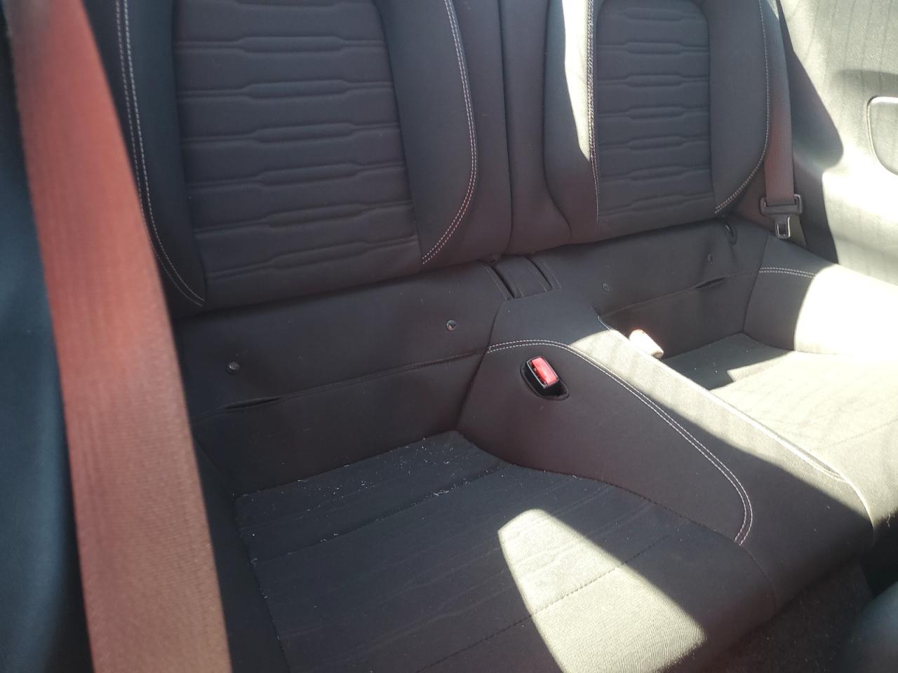 Ford Mustang Image 8