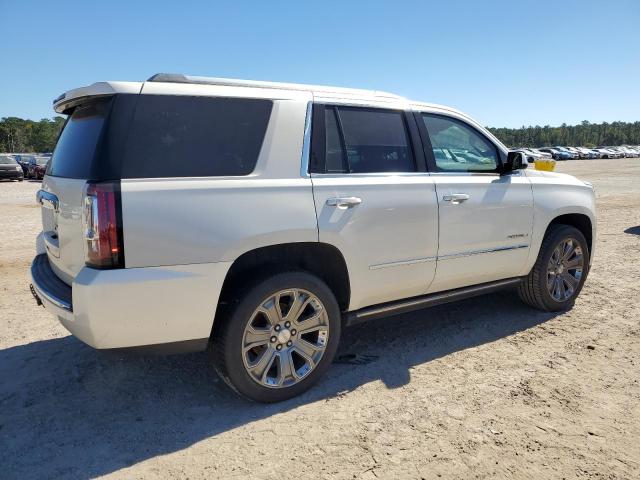 GMC Yukon Denali Image 11