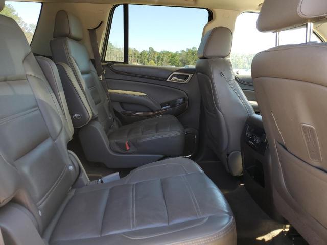 GMC Yukon Denali Image 3