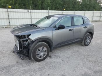  Salvage Nissan Kicks