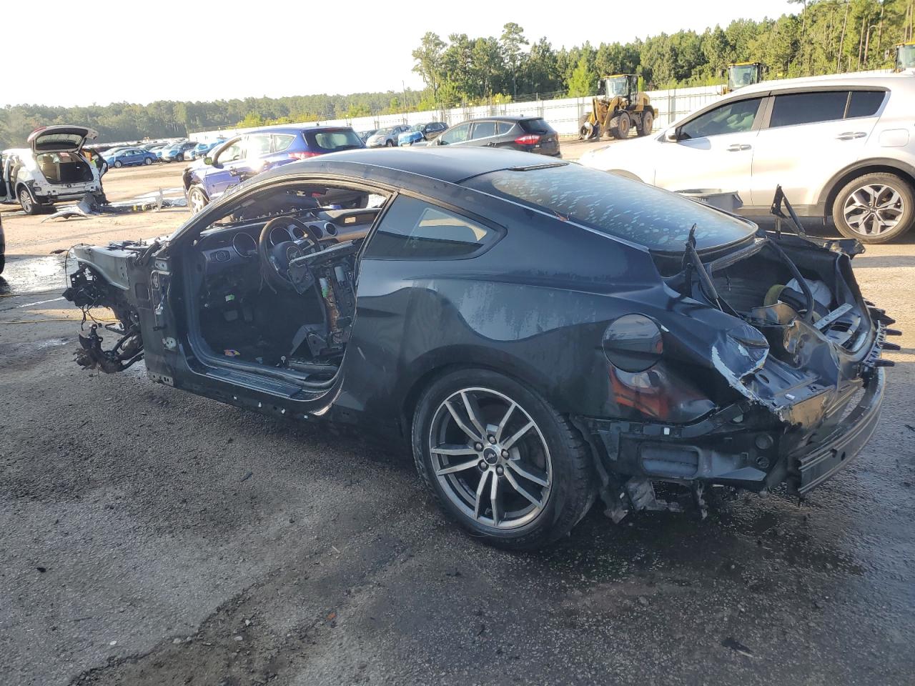 Ford Mustang Image 2