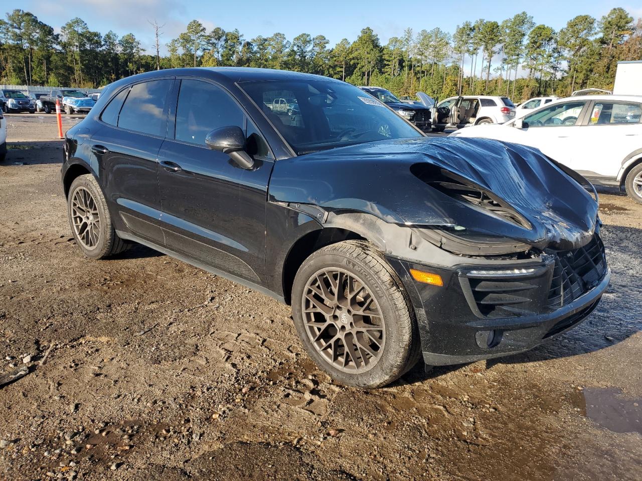 Porsche Macan Image 6
