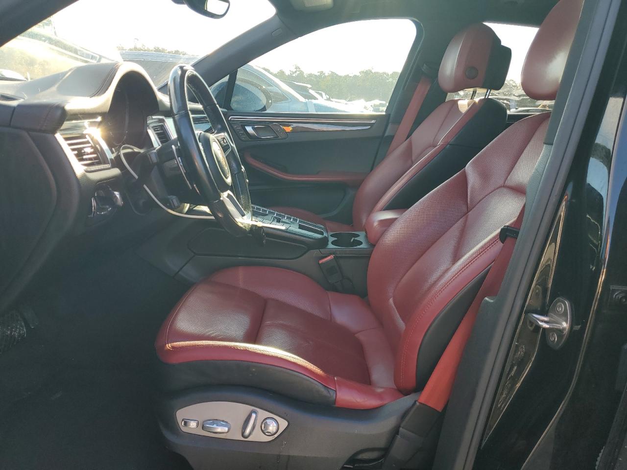 Porsche Macan Image 5