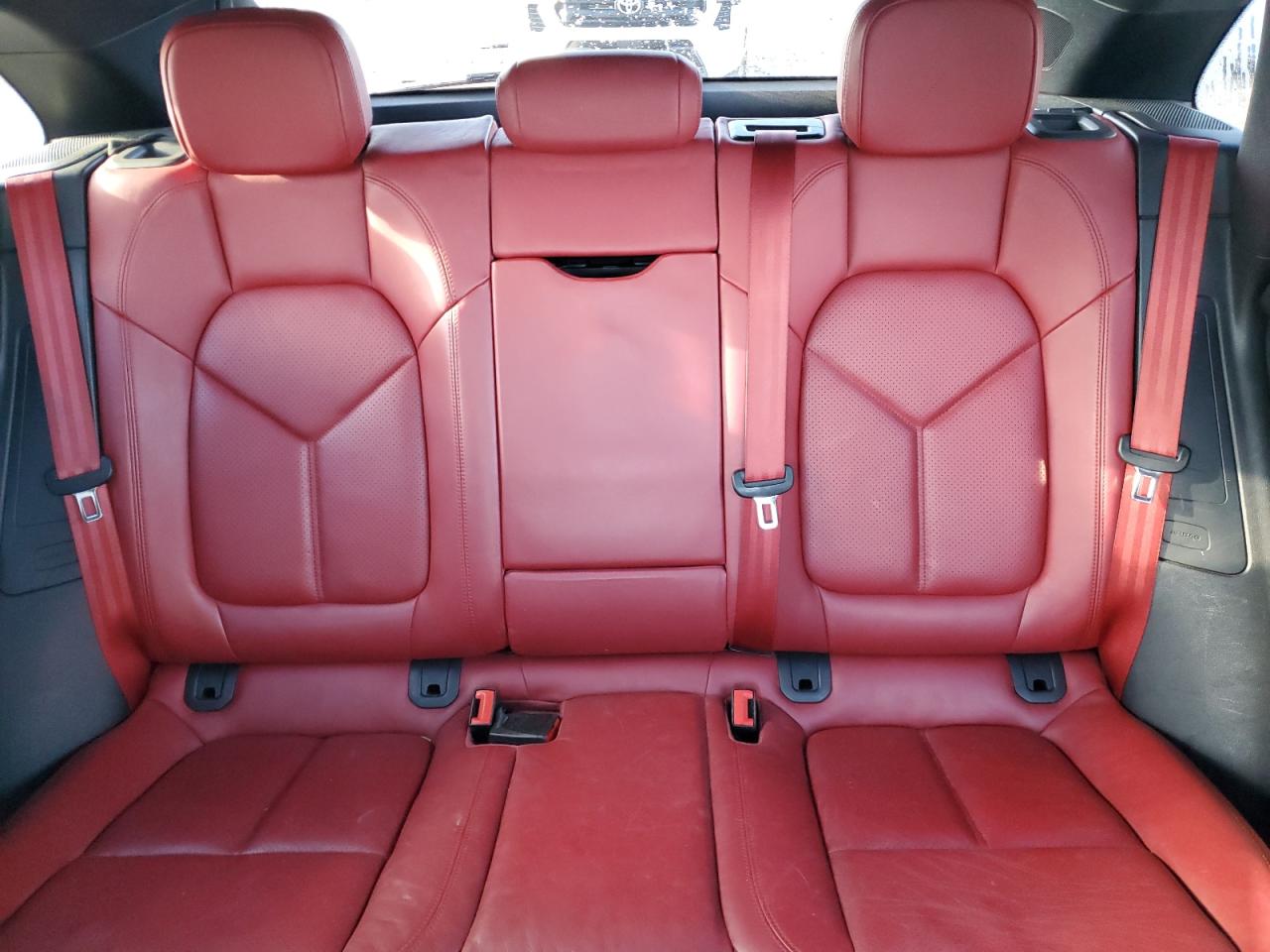 Porsche Macan Image 8