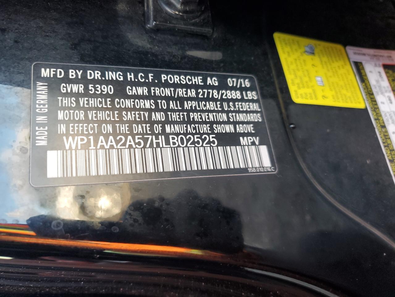 Porsche Macan Image 11