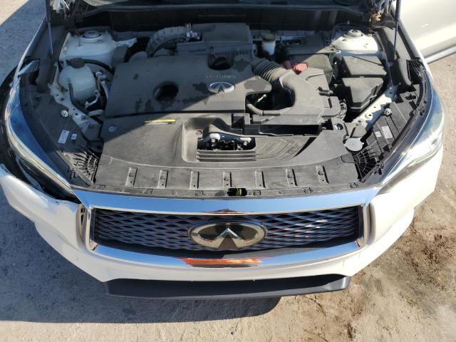 INFINITI Qx Essential Image 12