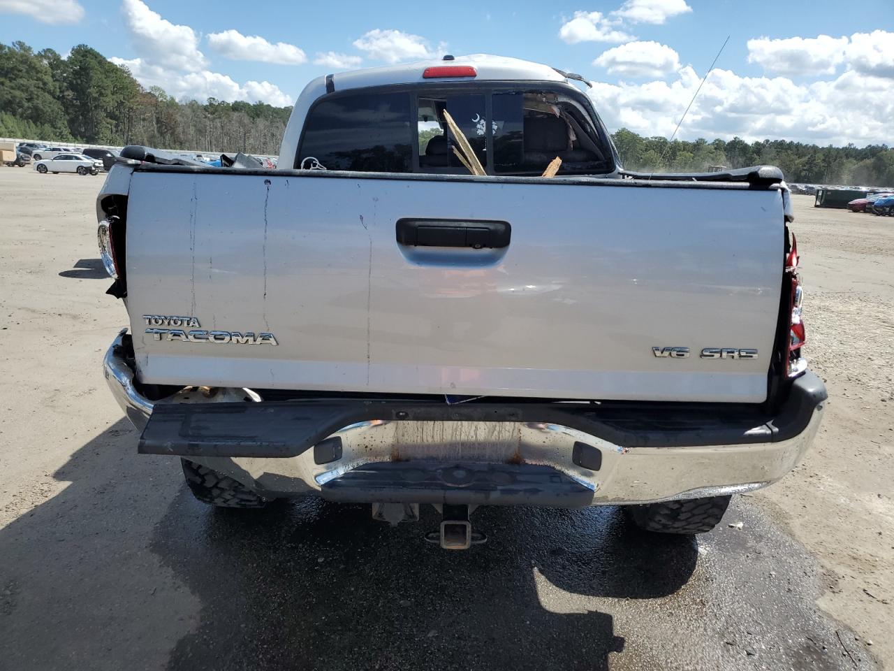 Toyota Tacoma Double Cab Image 7