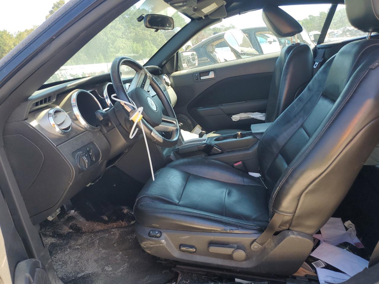 Ford Mustang Image 7