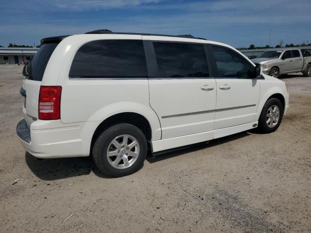 Chrysler Minivan Touring Image 2